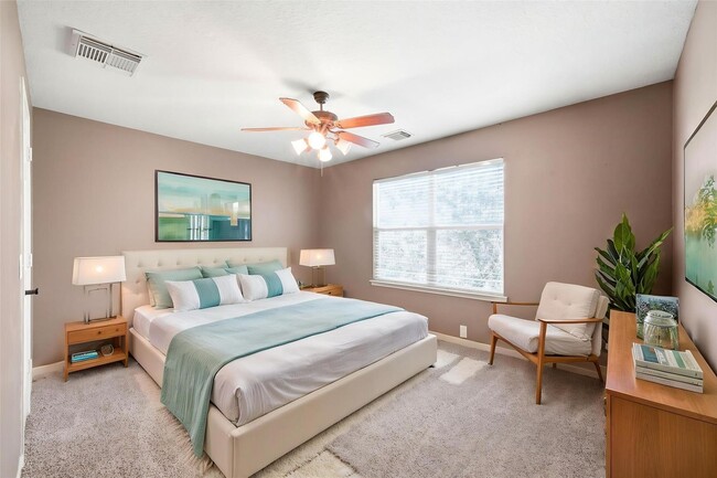 Building Photo - 727 Cypresswood Ridge