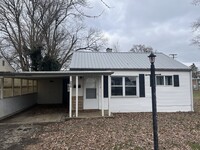 Building Photo - 2424 Van Buren Ave