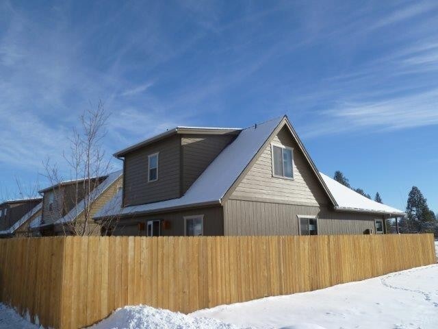 Building Photo - Custom 3-Bedroom Bungalow in Sisters!