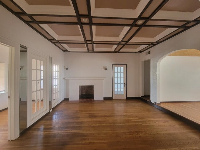 Building Photo - 1514 N Stanton St
