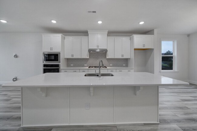 Building Photo - Gorgeous Brand New Townhome in Concord nea...