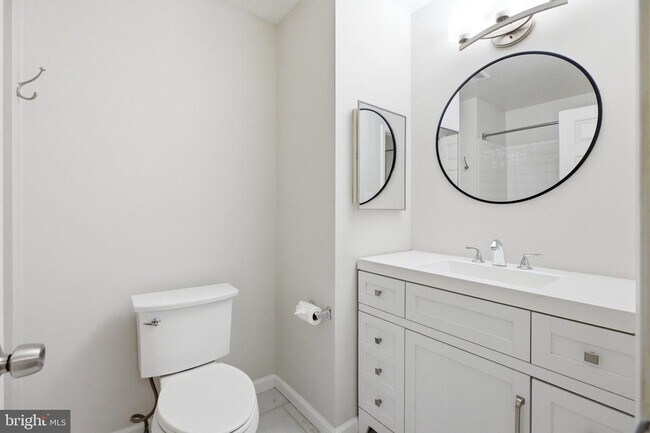 Building Photo - 46630 Drysdale Terrace