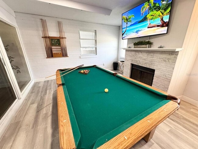 Building Photo - 2326 S Peninsula Dr