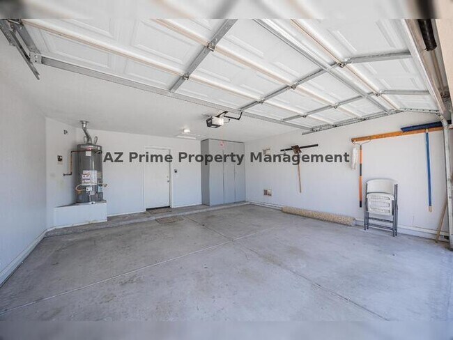 Building Photo - 1654 W Geronimo St