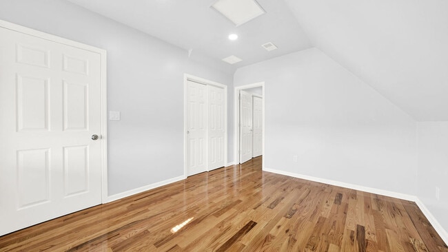 Building Photo - 3143 W 53rd Pl