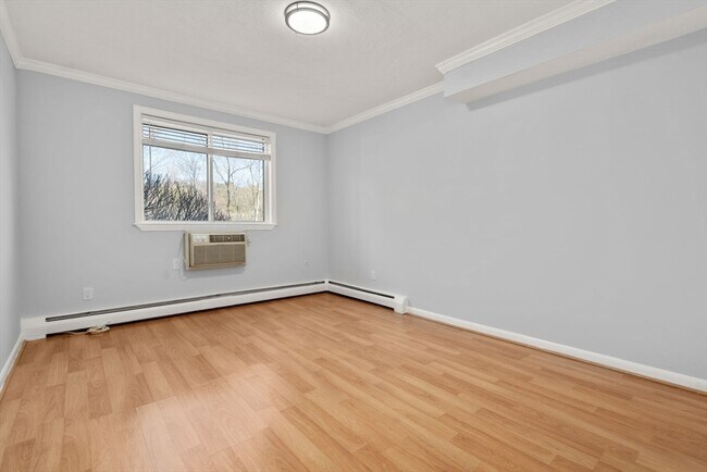 Building Photo - 110 Boston Post Rd E