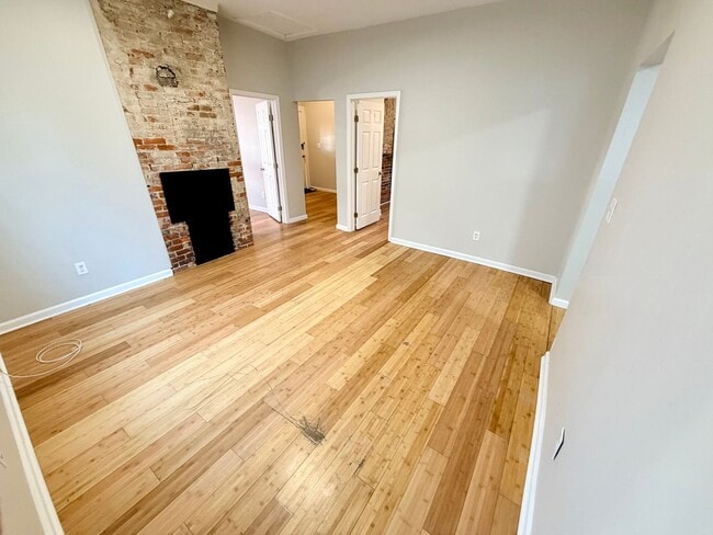 Building Photo - 526 Ohio St