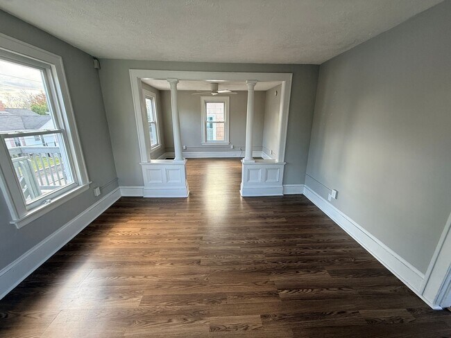 Building Photo - 100 Green St