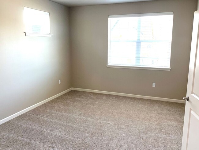 Building Photo - 3/2.5 Townhome for rent