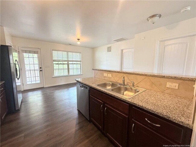 Building Photo - 52 Expedition Dr