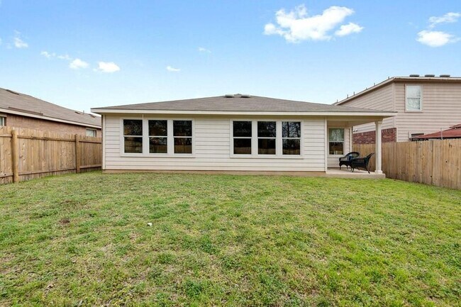 Building Photo - 433 Moorhen Cove
