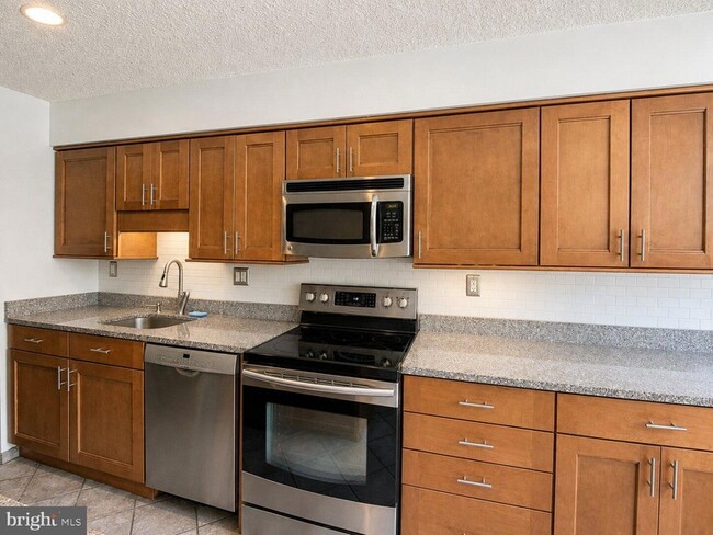 Building Photo - 326 Brigade Ct