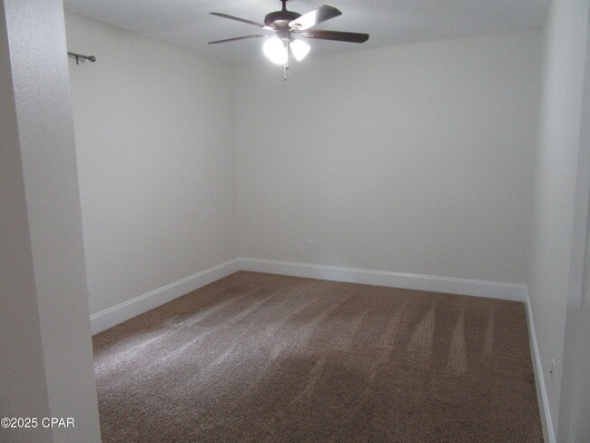 Building Photo - 114 Lake Merial Shores Dr