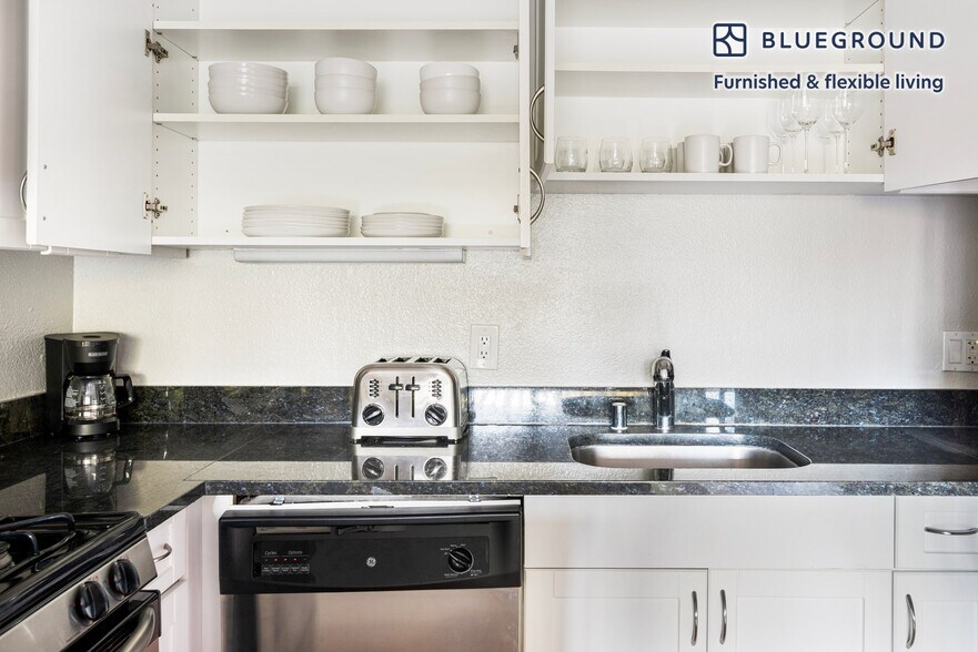 Building Photo - 111 N Rengstorff Ave