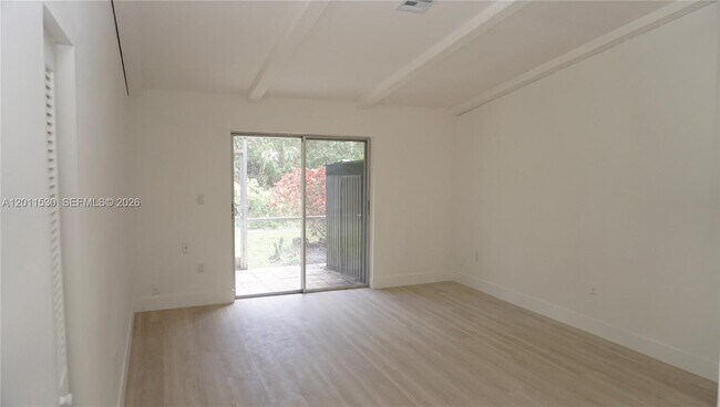 Building Photo - 10722 La Placida Dr