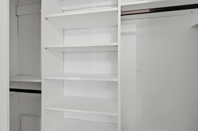 Building Photo - 613 Pearson Springs Rd