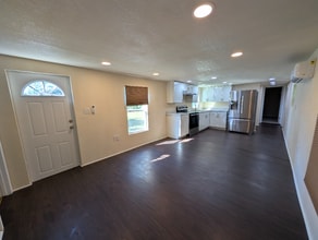 Building Photo - 5072 SE 137th Pl