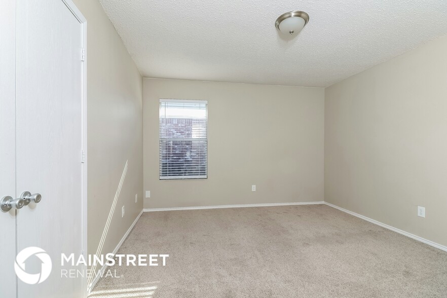 Building Photo - 12136 Worchester Dr