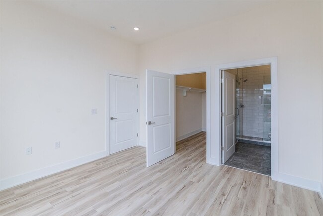 Building Photo - Luxury Northern Liberties Condo