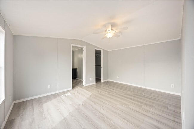 Building Photo - 3001 FM 360 Rd