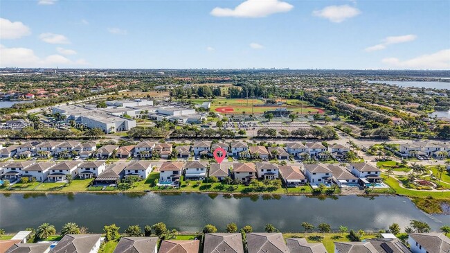 Building Photo - 4398 SW 173rd Ave