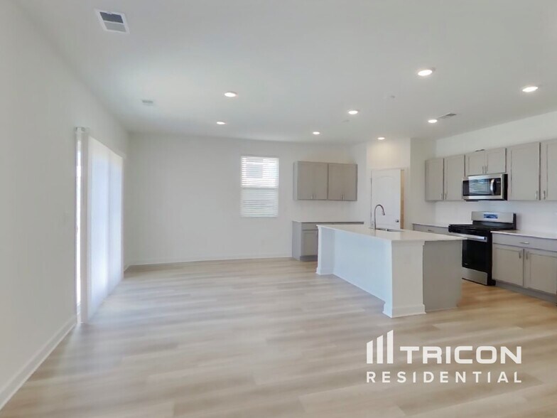 Building Photo - 5308 Carnegie Rd