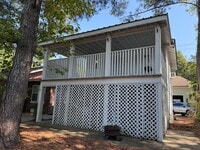 Building Photo - 1BR/1BA With Garage For Rent