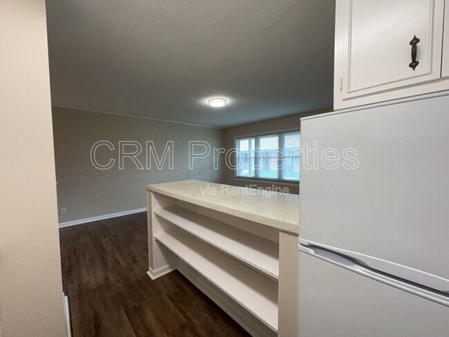 Building Photo - 6134 Hillside Ave