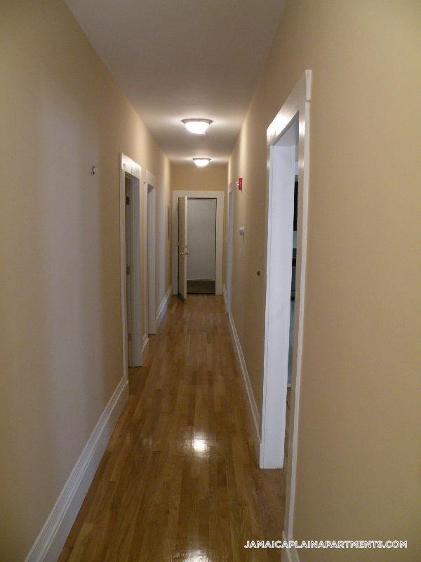 Building Photo - 3147-3149-3149 Washington St