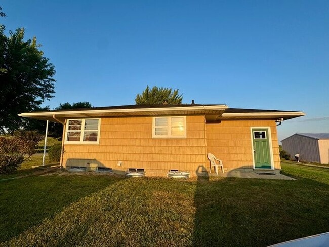 Building Photo - 3 bedroom Home, Buchanan, Country Setting