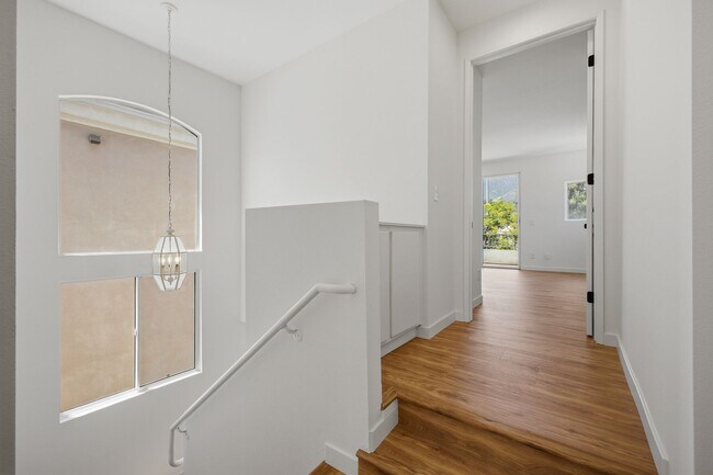 Building Photo - Stylish 3-Bedroom Home with Mountain Views & Attached 2-Car Garage