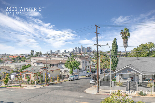 Building Photo - Enchanting Upper Unit in Historic Boyle He...