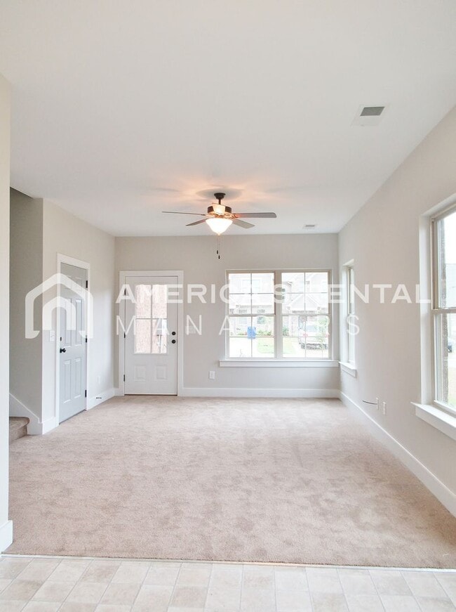 Building Photo - DEPOSIT PENDING! Beautiful Town Home with Garage in Chelsea... Available to View Now!!!
