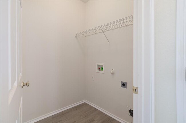 Building Photo - 1740 Amberwood Loop