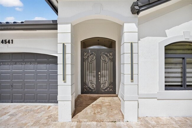 Building Photo - 14541 SW 16th St