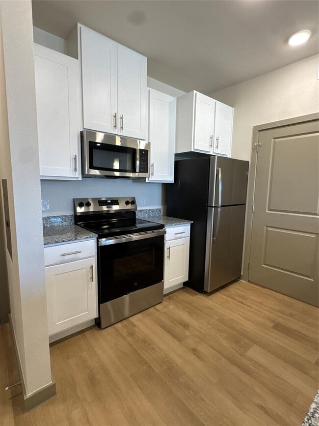 Building Photo - 691 Union Chapel Rd