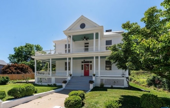 Building Photo - 550 Valley St