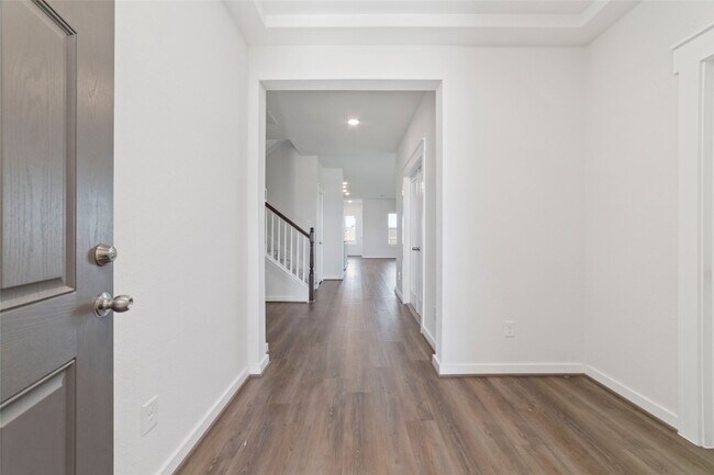 Building Photo - 4712 Peony Grn Dr