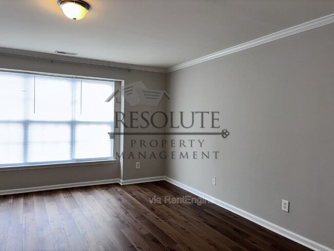 Building Photo - 9804 Grettle Ct