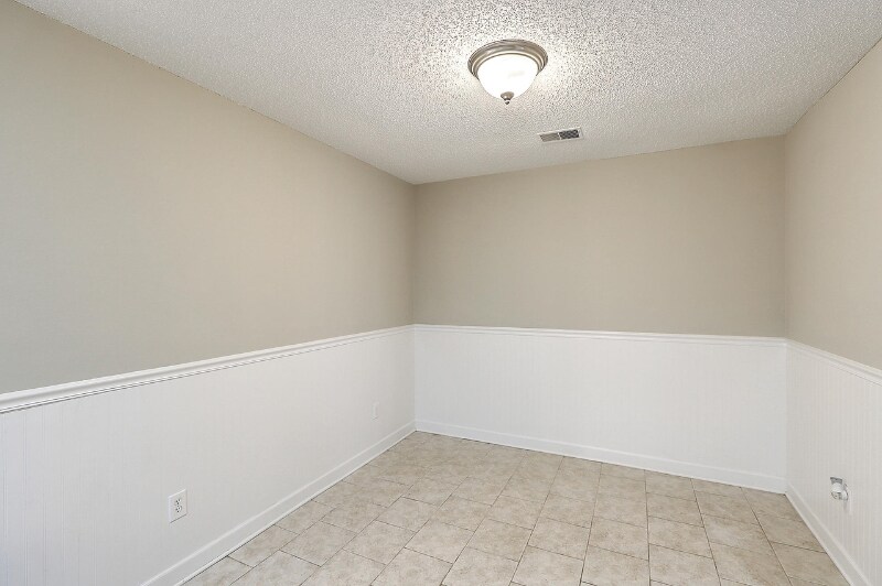 Building Photo - 191 Wickford Ct