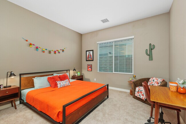 Building Photo - 43230 La Scala Way