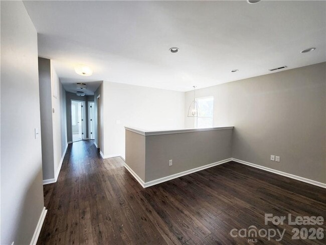 Building Photo - 4925 Grace View Dr