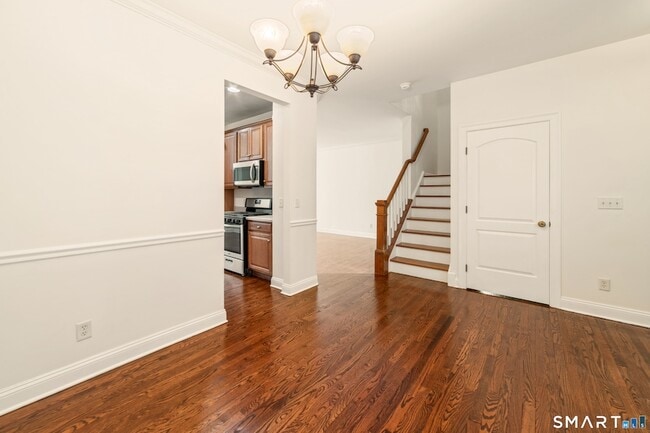 Building Photo - 13 Paulding Terrace