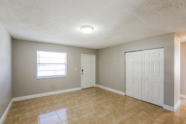 Building Photo - 18940 NW 33rd Pl