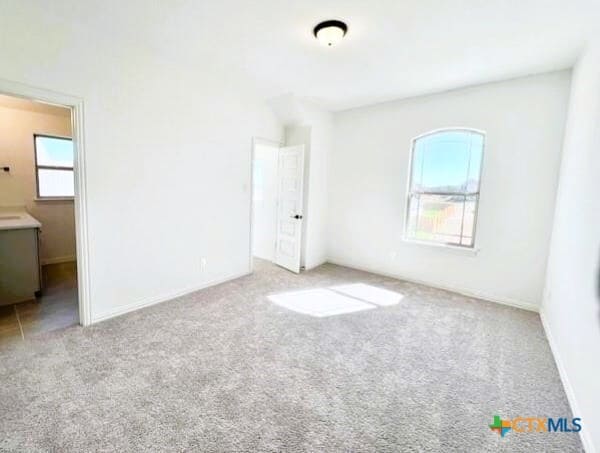 Building Photo - 608 Breeze Hollow Ln