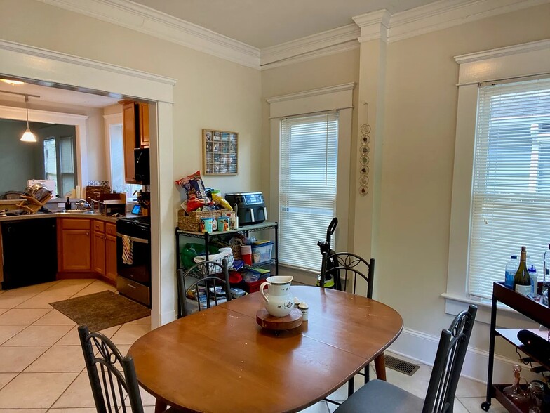 Building Photo - 378 Angier Ave NE