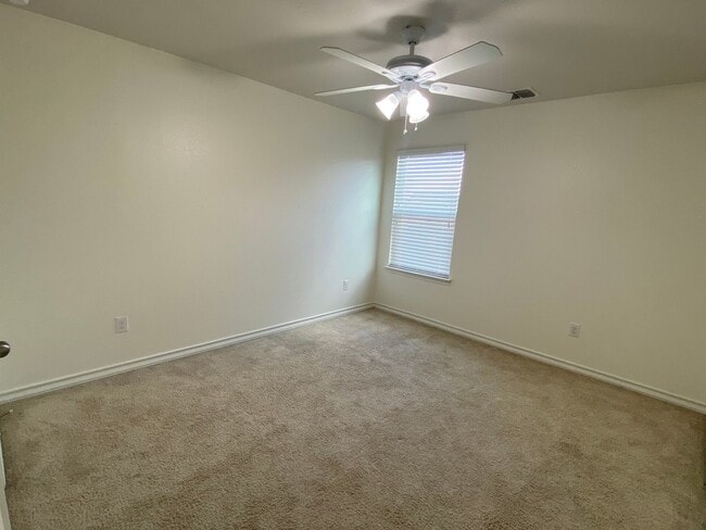 Building Photo - Spacious 4-Bedroom Home with Washer & Dryer Included in Riposa Vita Community!