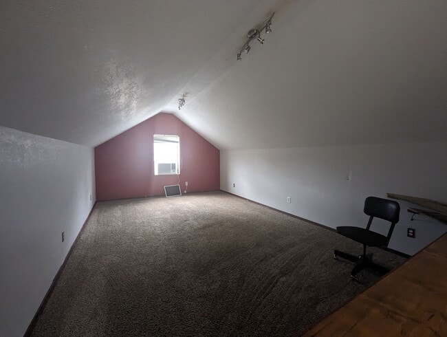 Building Photo - 4 Bedroom/2 Bathroom Home in Batesville