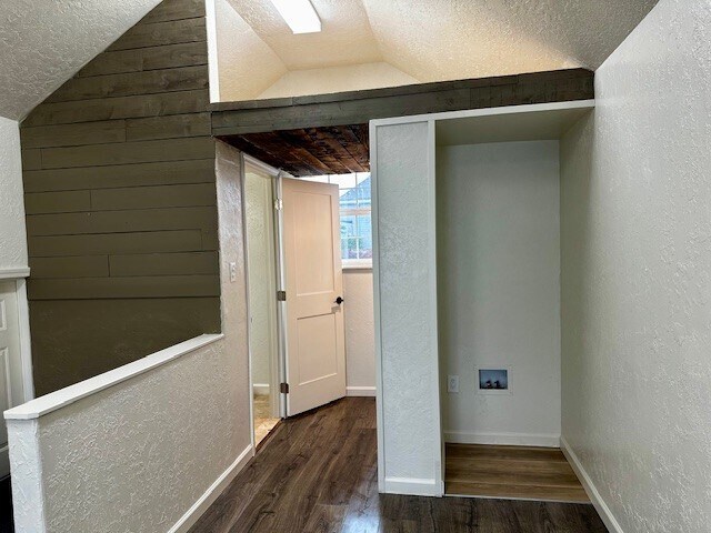 Building Photo - 306 E Olive St