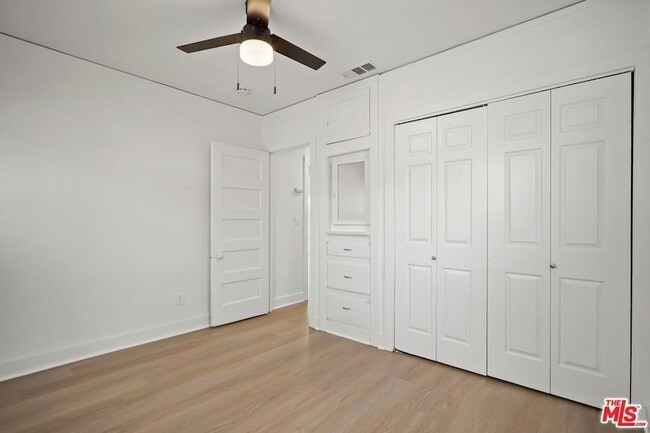 Building Photo - 1563 E Elizabeth St